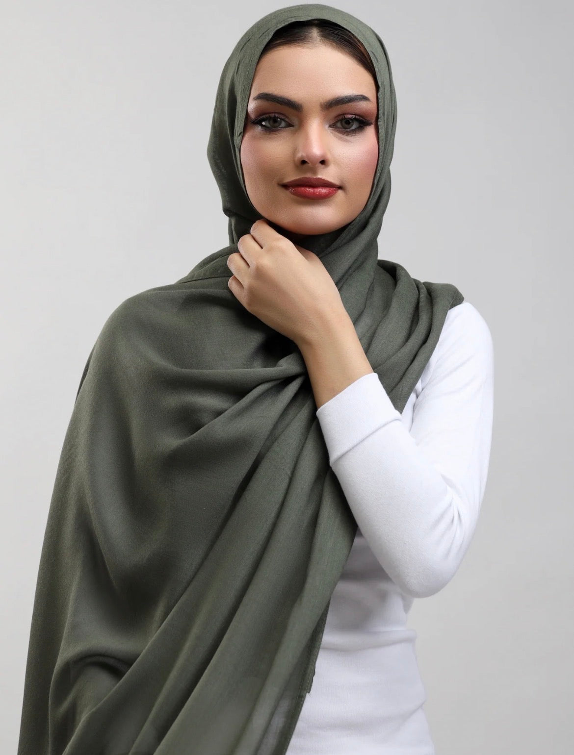Olive Green Plain Model Hijab