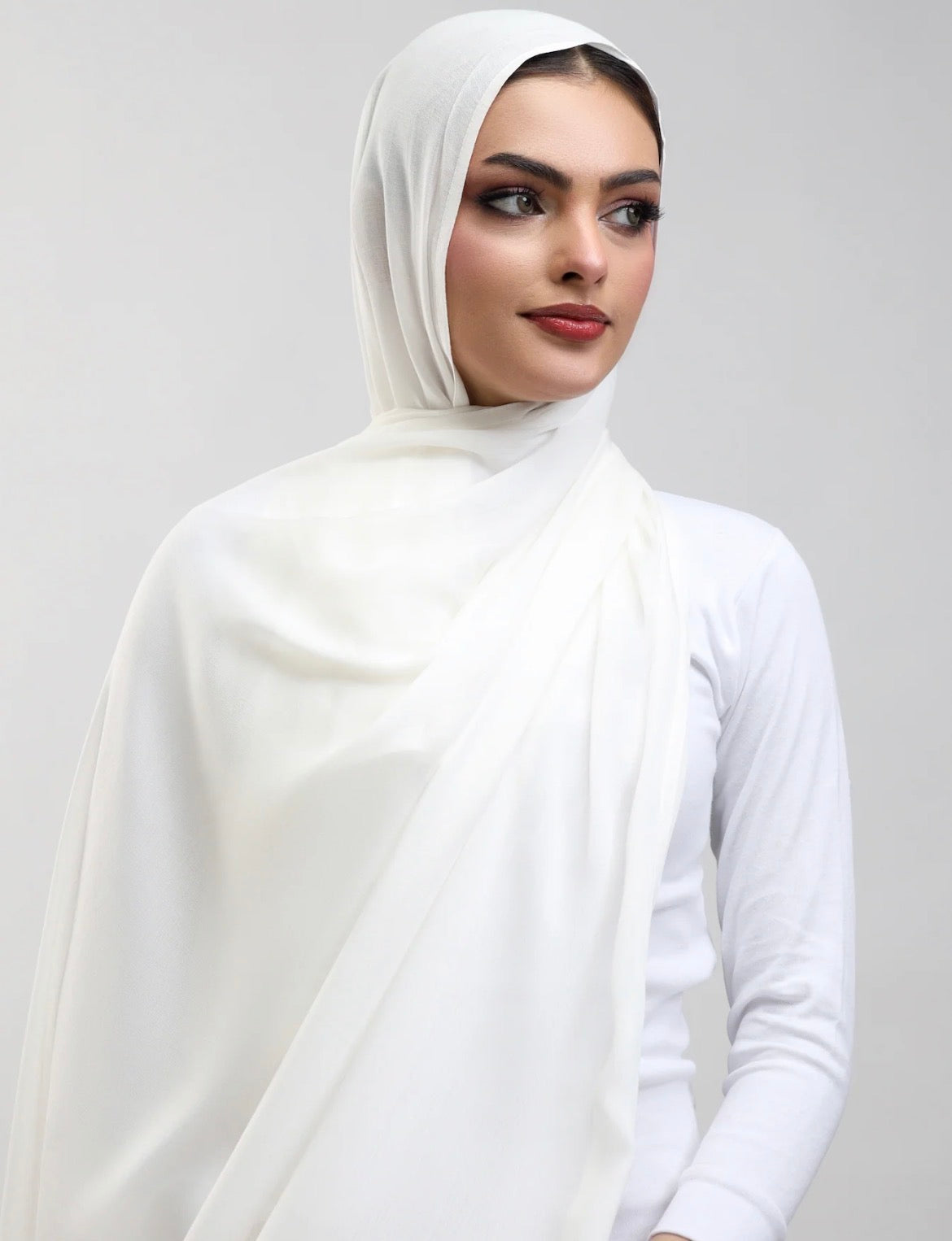White Plain Model Hijab